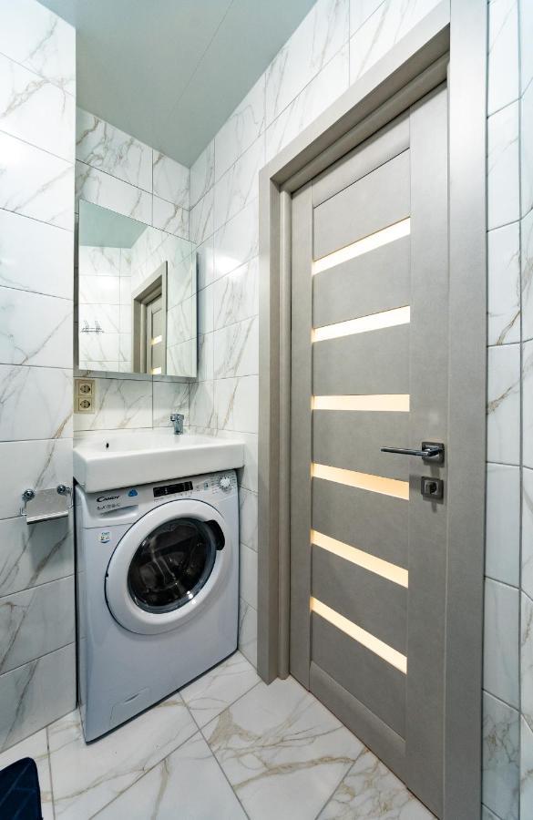 Apartments Riviera キエフ エクステリア 写真